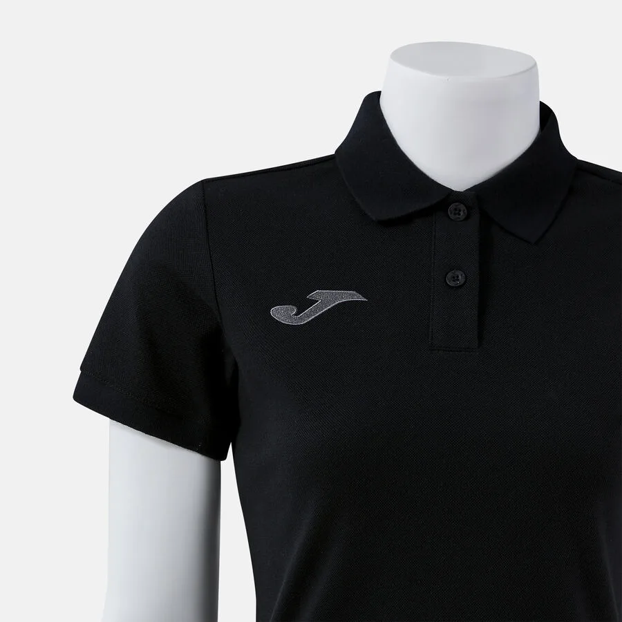 Bali III Polo Women — Schwarz in Schwarz, Detailansicht