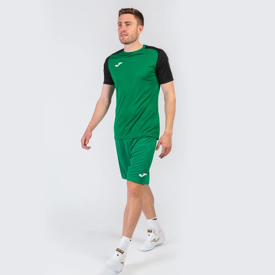 Academy IV Trikot — Grün-Schwarz in Grün-Schwarz, Am Modell
