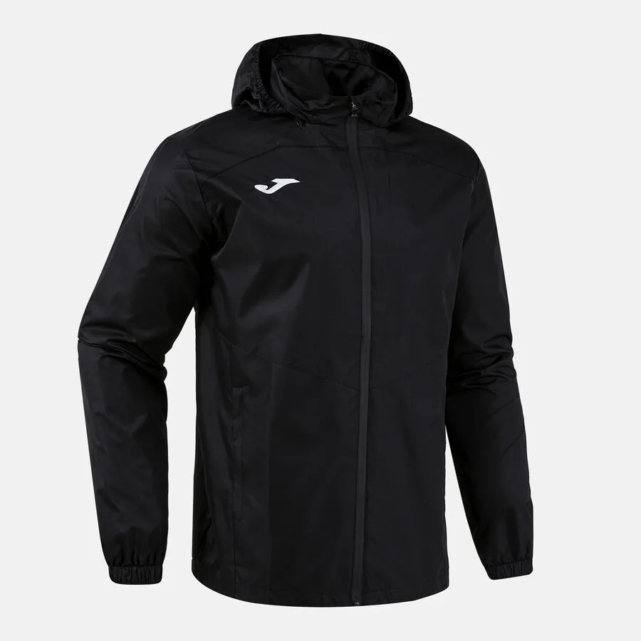 Trivor II Regenjacke — Schwarz in Schwarz, Schrägansicht