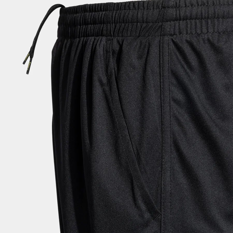 Bermuda Drive II — Schwarz in Schwarz, Detailansicht