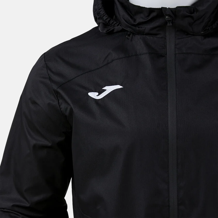 Trivor II Regenjacke — Schwarz in Schwarz, Detailansicht